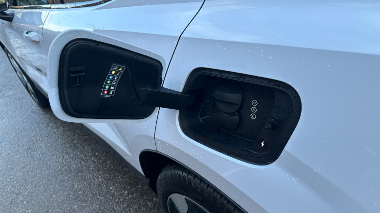 Volvo EX30 200kW SM Extended Range Plus 69kWh 5dr Auto Electric Estate